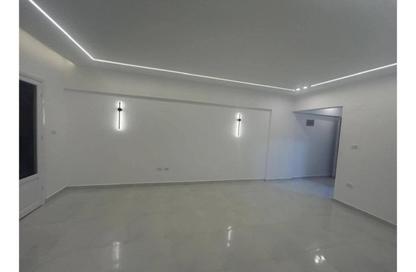 Apartment - 2 Bedrooms - 1 Bathroom for sale in 16th District - Sheikh Zayed City - Giza