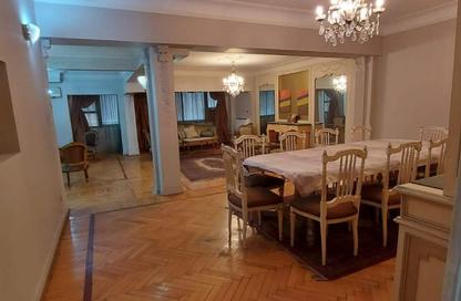 Apartment - 3 Bedrooms - 2 Bathrooms for sale in Zamalek - Cairo