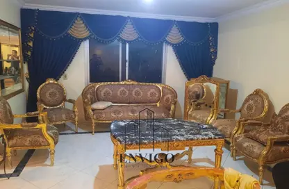 شقة - 2 غرف نوم - 1 حمام للبيع في شارع نجاتي سراج - المنطقة الثامنة - مدينة نصر - القاهرة
