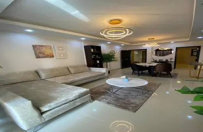 Apartment - 2 Bedrooms - 2 Bathrooms for sale in The Address East - 90 Street - The 5th Settlement - New Cairo City - Cairo