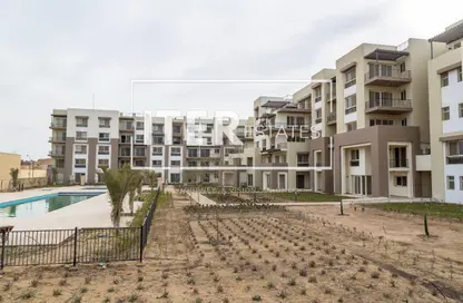 شقة - 3 غرف نوم - 3 حمامات للبيع في سيراس - اب تاون كايرو - المقطم - القاهرة