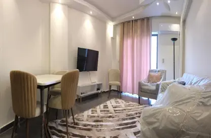 Apartment - 2 Bedrooms - 2 Bathrooms for rent in El Rehab Extension - Al Rehab - New Cairo City - Cairo