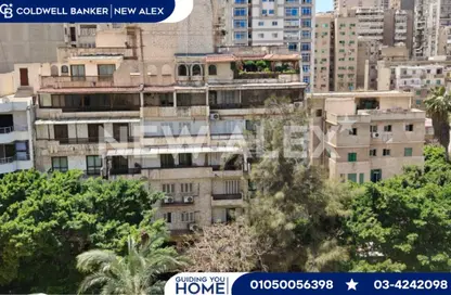 شقة - 3 غرف نوم - 2 حمامات للبيع في لوران - حي شرق - الاسكندرية