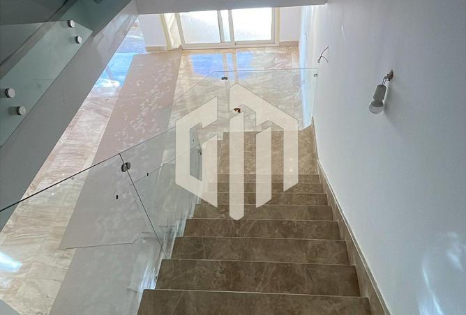 8243221 - Property Image 3