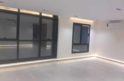Clinic - Studio - 1 Bathroom for rent in Zahraa Al Maadi St. - Degla - Hay El Maadi - Cairo