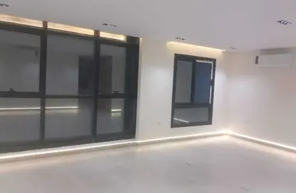 Clinic - Studio - 1 Bathroom for rent in Zahraa Al Maadi St. - Degla - Hay El Maadi - Cairo