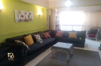 Apartment - 3 Bedrooms - 2 Bathrooms for sale in Nasr City - Cairo