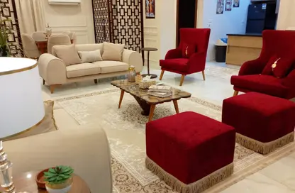 Apartment - 2 Bedrooms - 2 Bathrooms for rent in Al Mesaha St. - Dokki - Giza