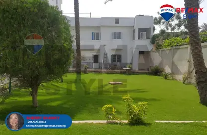 Whole Building - 7+ Bedrooms - 7 Bathrooms for sale in Al Mariouteya Rd - Monshaat Al Bakari - Faisal - Hay El Haram - Giza