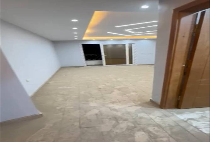 8369757 - Property Image 3