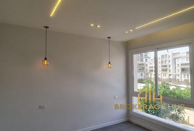 8312395 - Property Image 2