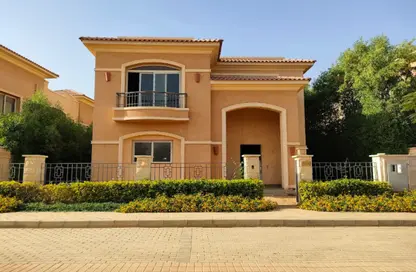 Villa - 4 Bedrooms - 3 Bathrooms for sale in Stone Park - 5th Settlement Compounds - The 5th Settlement - New Cairo City - Cairo