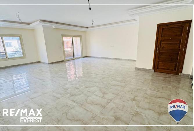 8242991 - Property Image 2