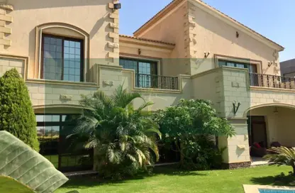 فيلا - 6 غرف نوم - 6 حمامات للبيع في سوان ليك قطامية - التجمع الاول - مدينة القاهرة الجديدة - القاهرة