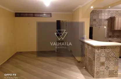 شقة - 2 غرف نوم - 2 حمامات للايجار في شارع شجرة الدر - الزمالك - القاهرة