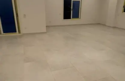 شقة - 4 غرف نوم - 3 حمامات للايجار في حى القرنفل - التجمع الخامس - مدينة القاهرة الجديدة - القاهرة