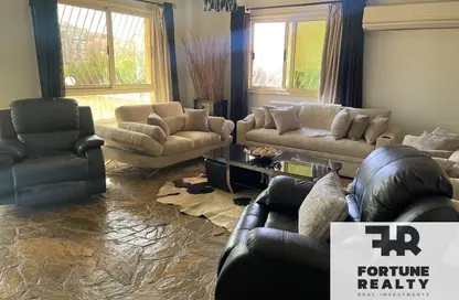 Apartment - 3 Bedrooms - 3 Bathrooms for rent in Doctor Yassin Abdel Ghaffar St. - Area C - Ganoob El Acadimia - New Cairo City - Cairo