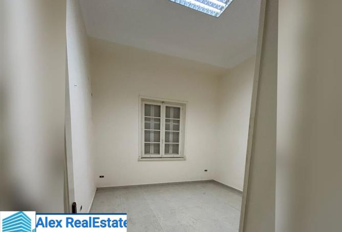 8428870 - الصورة الرئيسية للعقار