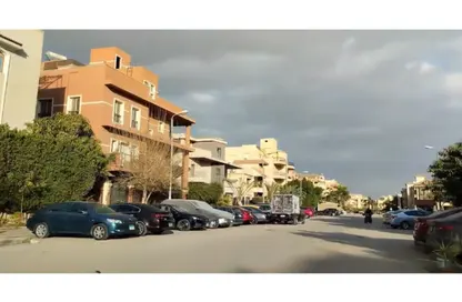 Whole Building - 7+ Bedrooms - 7+ Bathrooms for sale in Al Shouyfat - 5th Settlement Compounds - The 5th Settlement - New Cairo City - Cairo