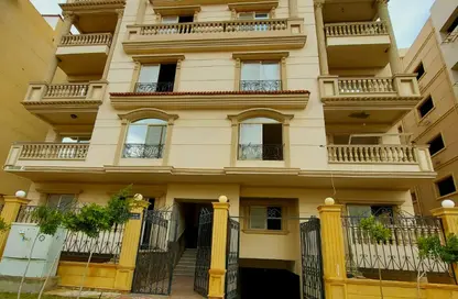 Apartment - 3 Bedrooms - 2 Bathrooms for sale in North Lotus - El Lotus - New Cairo City - Cairo