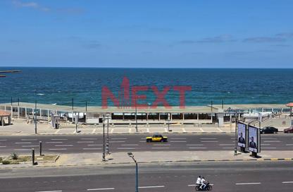 Apartment - 3 Bedrooms - 3 Bathrooms for sale in Al Delta St. - Sporting - Hay Sharq - Alexandria