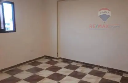 Apartment - 2 Bedrooms - 1 Bathroom for sale in La Vison St. - Bolkly - Hay Sharq - Alexandria