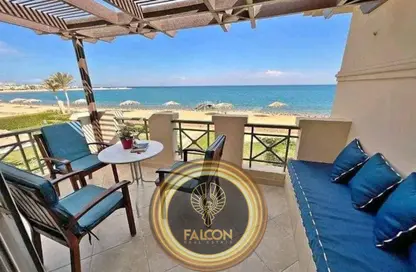 Chalet - 2 Bedrooms - 2 Bathrooms for sale in Telal Al Sokhna - Al Ain Al Sokhna - Suez