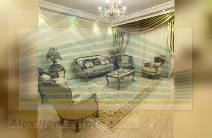 Apartment - 3 Bedrooms - 3 Bathrooms for rent in Al Geish Road - Laurent - Hay Sharq - Alexandria