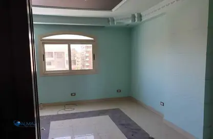 Apartment - 3 Bedrooms - 2 Bathrooms for rent in Ahmed Al Zomor St. - 10th District - Nasr City - Cairo