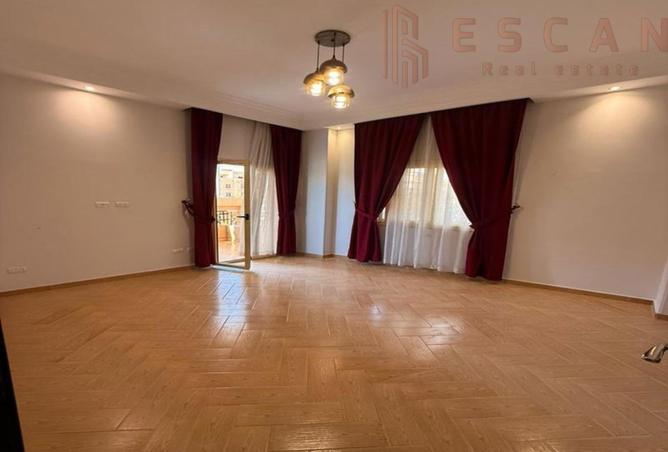 8274283 - Property Image 2