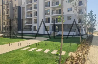 Apartment - 1 Bedroom - 2 Bathrooms for sale in Garden Lakes - 6 October Compounds - 6 October City - Giza