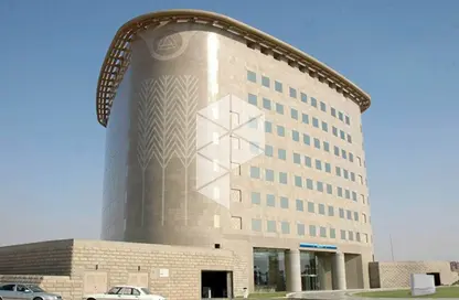 مساحات مكتبية - استوديو - 6 حمامات للايجار في شارع التسعين الشمالي - التجمع الخامس - مدينة القاهرة الجديدة - القاهرة