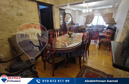 Apartment - 2 Bedrooms - 2 Bathrooms for sale in Abdallah Basha Al Ghariani St. - Saba Basha - Hay Sharq - Alexandria