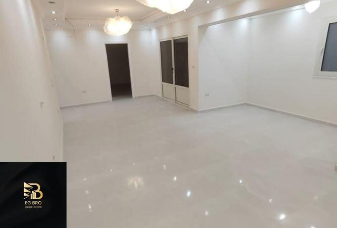 8176037 - Property Main Image