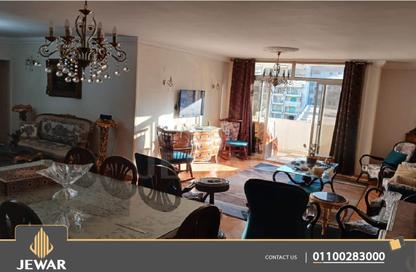 Apartment - 3 Bedrooms - 2 Bathrooms for sale in Ibrahim Nosseir St. - Laurent - Hay Sharq - Alexandria