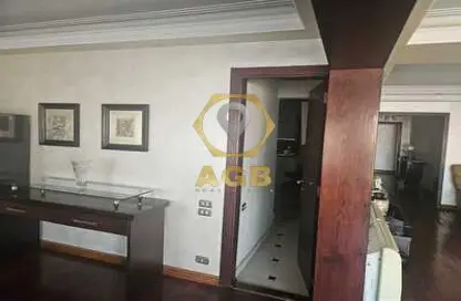 شقق فندقية - 4 غرف نوم - 3 حمامات للبيع في شارع المقريزي - الزمالك - القاهرة