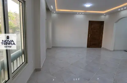 شقة - 3 غرف نوم - 2 حمامات للايجار في شارع الحكمة - الشيخ زايد - الجيزة