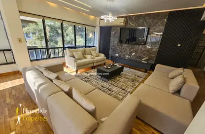 Apartment - 3 Bedrooms - 2 Bathrooms for sale in Sarayat Al Maadi - Hay El Maadi - Cairo