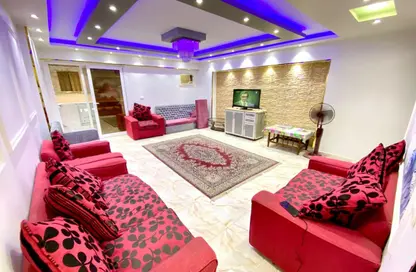 Apartment - 3 Bedrooms - 1 Bathroom for rent in Zakaria Ghoneim St. - Ibrahimia - Hay Wasat - Alexandria