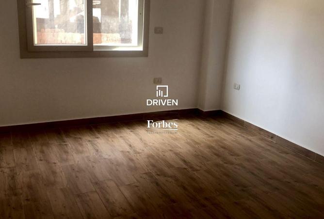 8053005 - Property Image 2