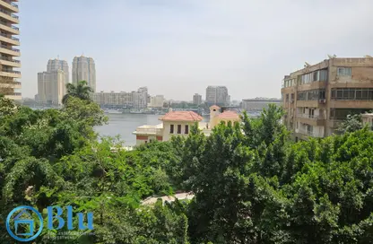 Apartment - 5 Bedrooms - 5 Bathrooms for sale in Zamalek - Cairo