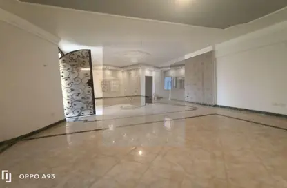 Apartment - 4 Bedrooms - 3 Bathrooms for rent in The 1st Settlement - New Cairo City - Cairo