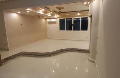 شقة - 2 غرف نوم - 2 حمامات للايجار في عمارات النرجس - النرجس - مدينة القاهرة الجديدة - القاهرة