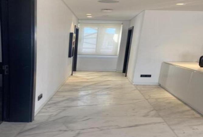 8022692 - Property Image 2