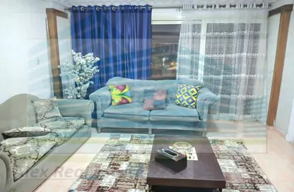 Apartment - 3 Bedrooms - 2 Bathrooms for rent in Ali Mostafa Mosharafa St. - El Shatby - Hay Wasat - Alexandria