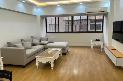Apartment - 2 Bedrooms - 1 Bathroom for rent in Street 221 - Degla - Hay El Maadi - Cairo