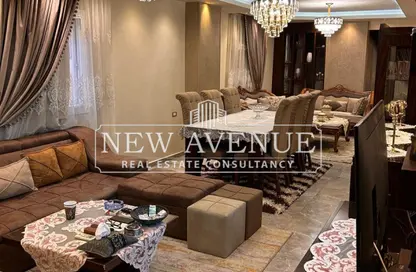 Apartment - 2 Bedrooms - 3 Bathrooms for sale in Gate 3 old - Khafre - Hadayek El Ahram - Giza
