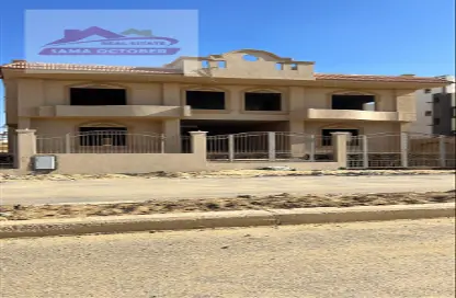 Villa for sale in Touristic Zone 3 - Touristic Zone - Al Motamayez District - 6 October City - Giza