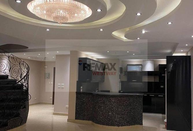 8315903 - Property Image 2