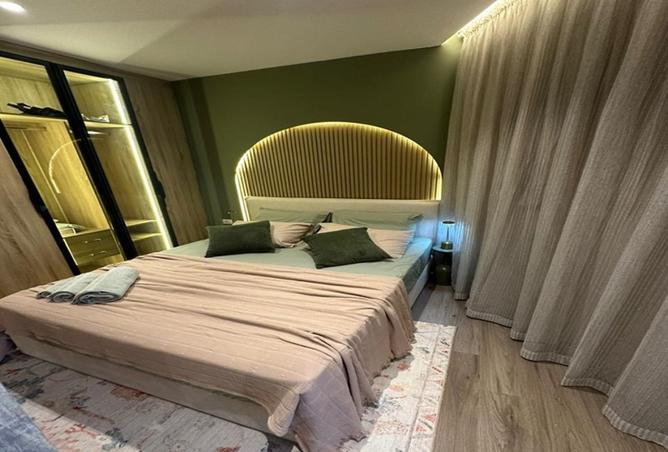 8042252 - Property Image 3